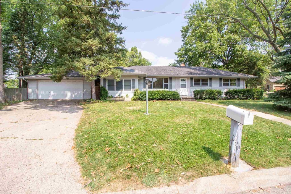 1200 Oakhurst Dr, West Lafayette, IN 47906 - photo 1