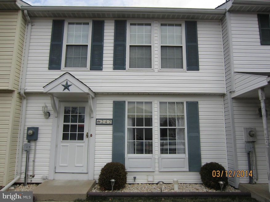 242 Lily Ct, Hagerstown, MD 21740 - photo 1