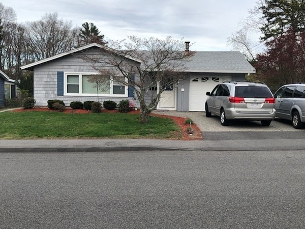 37 Devine Rd, Randolph, MA 02368 - photo 1