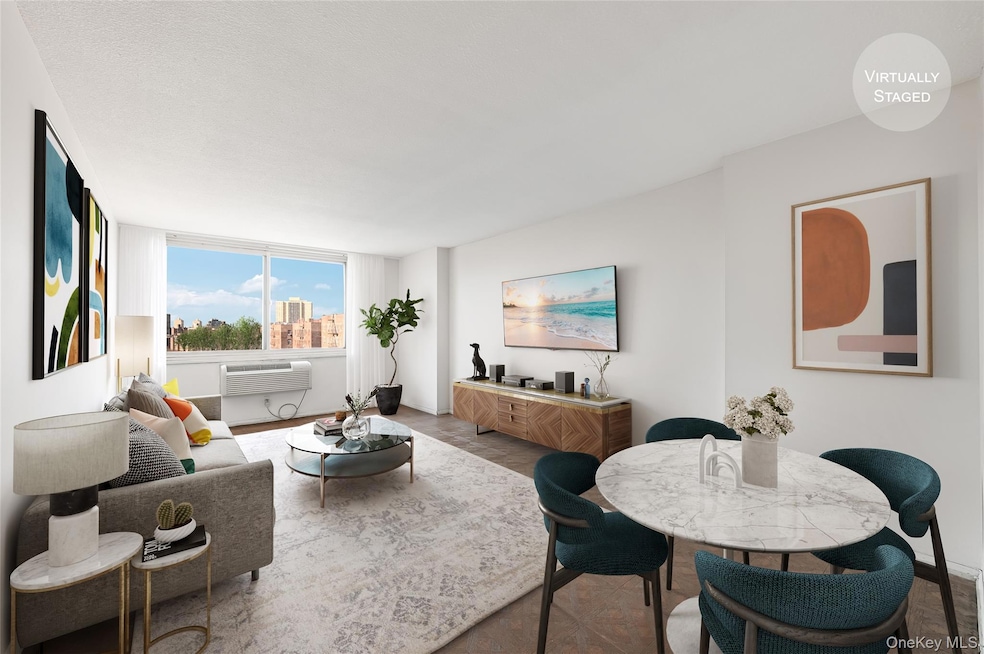 118-17 Union Turnpike unit 5D, Forest Hills, NY 11375 - photo 1