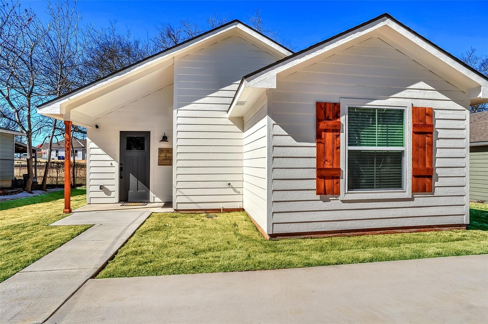 731 Layne Dr, Denison, TX 75020 - photo 1