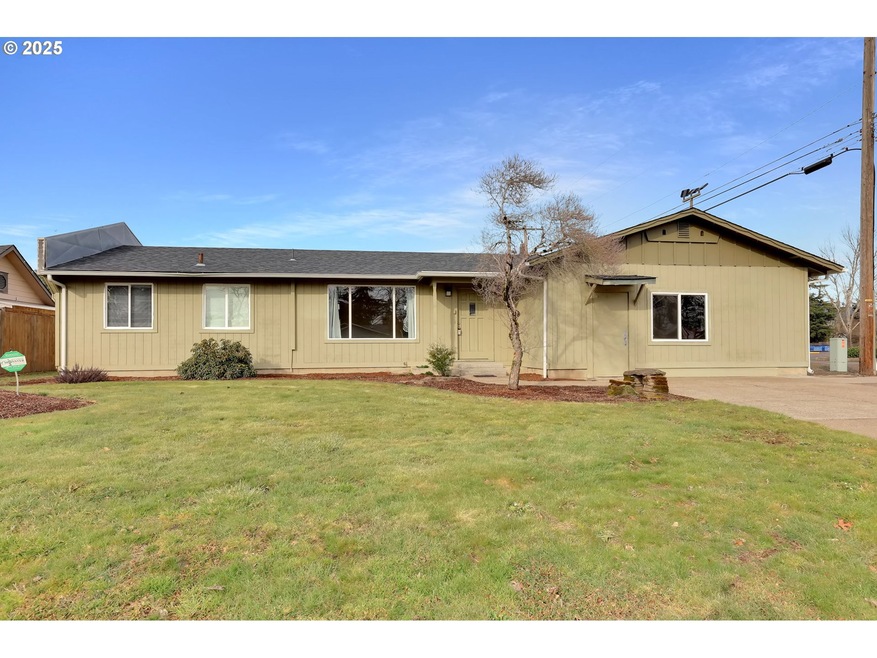 560 Hayden Bridge Way, Springfield, OR 97477 - photo 1