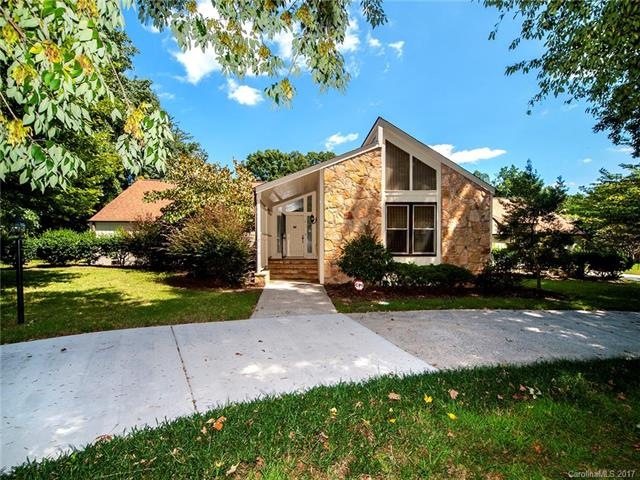 Classic Contemporary Raintree Street Appeal
