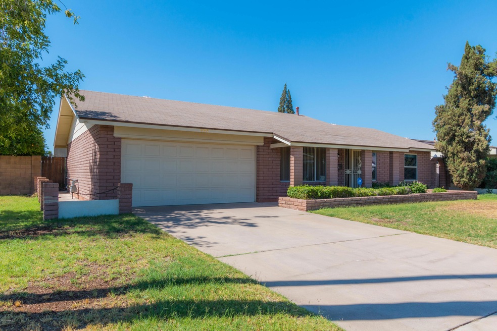 4042 W Hatcher Rd, Phoenix, AZ 85051 - photo 1