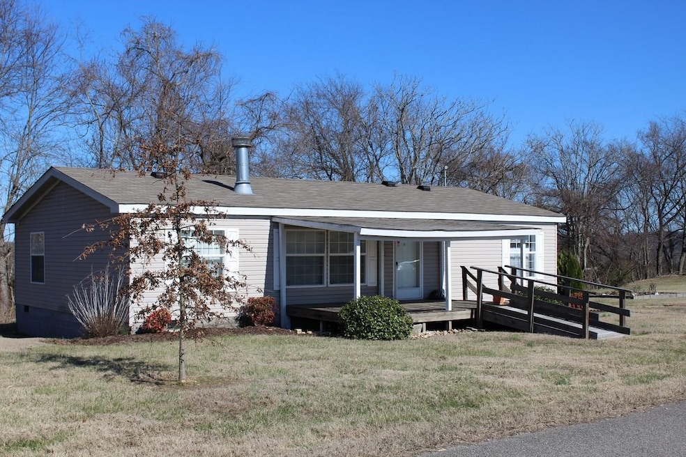 1872 New Highway 7, Columbia, TN 38401 - photo 1