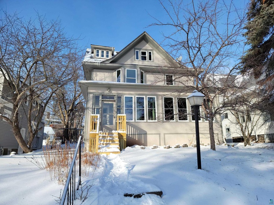 2115 E 5th St, Duluth, MN 55812 - photo 1