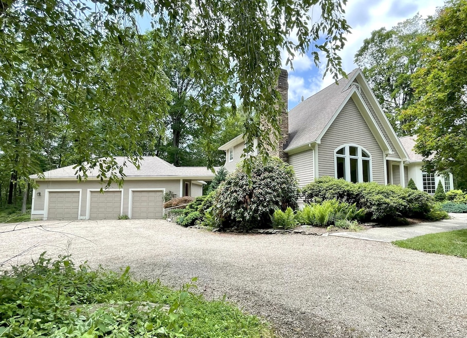 67 Transylvania Rd, Roxbury, CT 06783 - photo 1