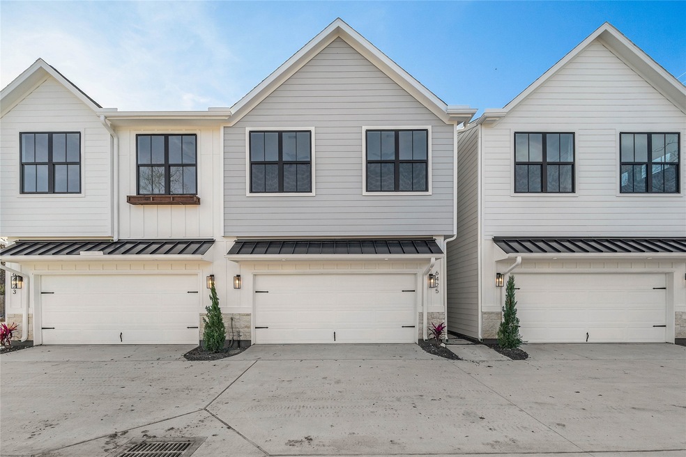 6403 Highland Pine Ln, Houston, TX 77091 - photo 1