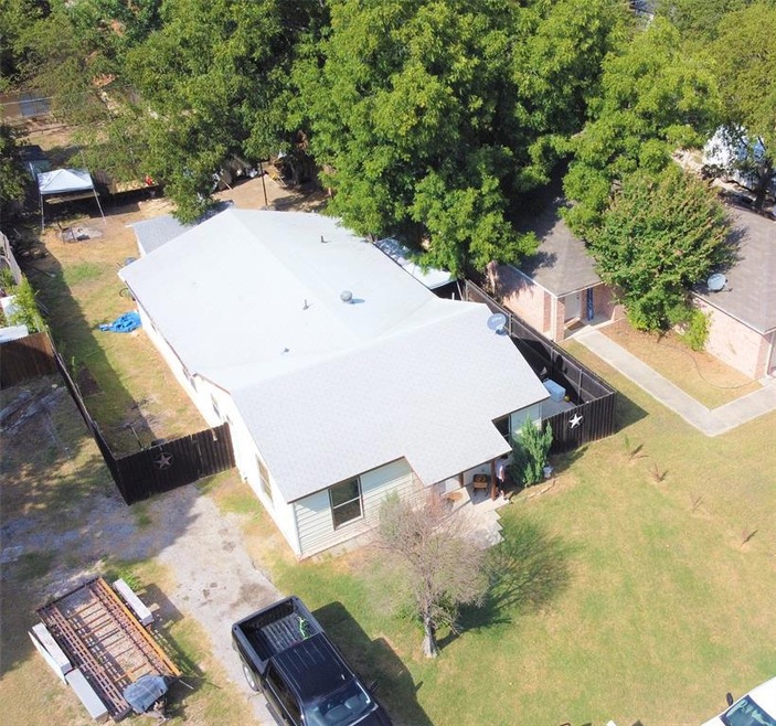 8224 Downe Dr, Fort Worth, TX 76108 - photo 1