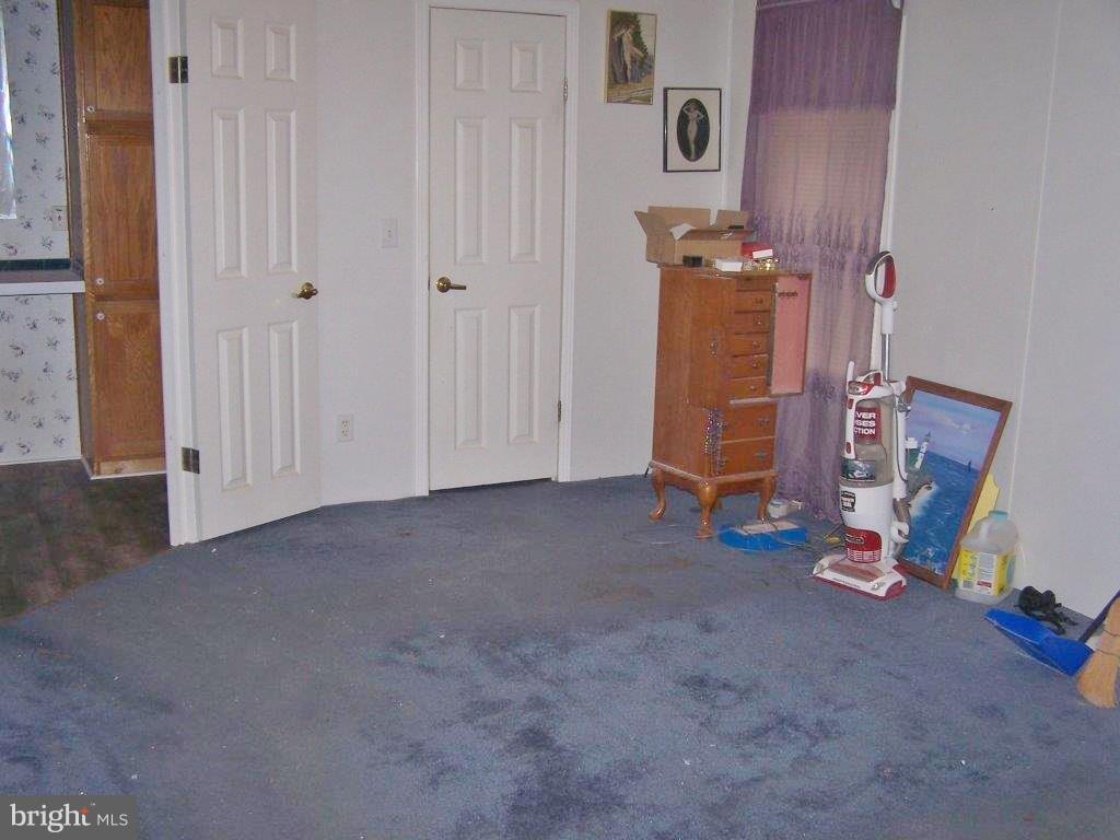 5611 Watson Rd, Laurel, DE 19956 - photo 1