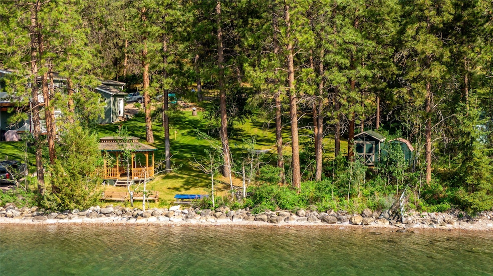 For Sale $899,000 • Co-Listing Agent