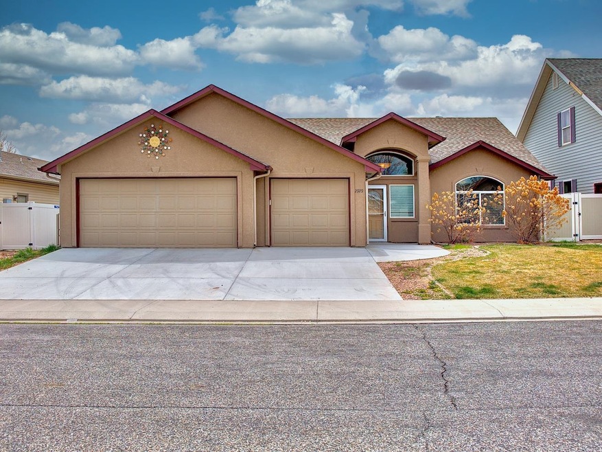 2929 Sylvia Ln, Grand Junction, CO 81504 - photo 1