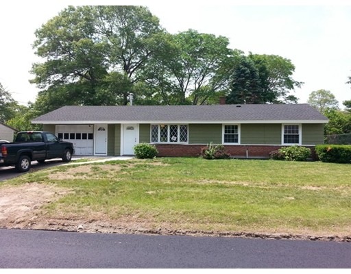 989 Court St, Brockton, MA 02302 - photo 1