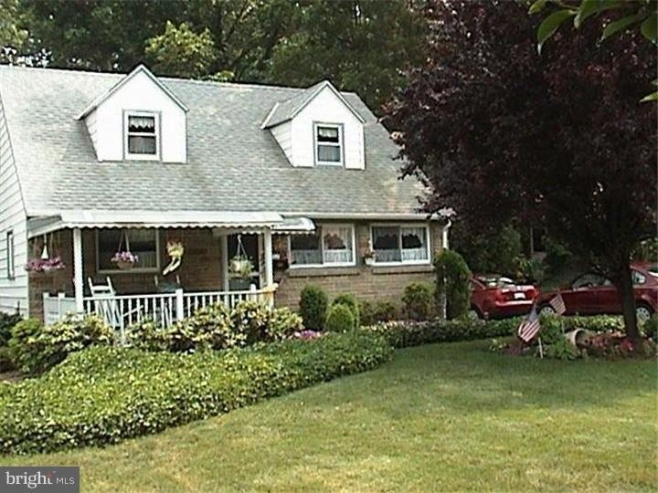 2426 Secane Rd, Secane, PA 19018 - photo 1