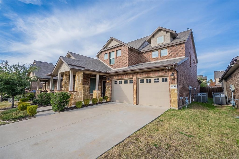 2305 Marigold Dr, Rowlett, TX 75089 - photo 1