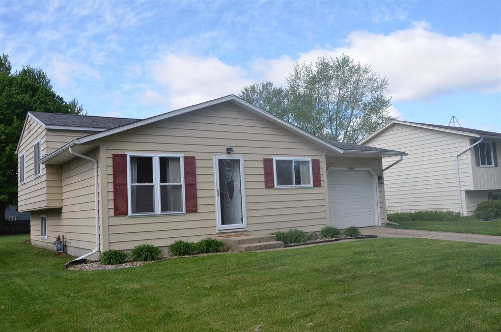 2909 Providence Dr, Mishawaka, IN 46544 - photo 1