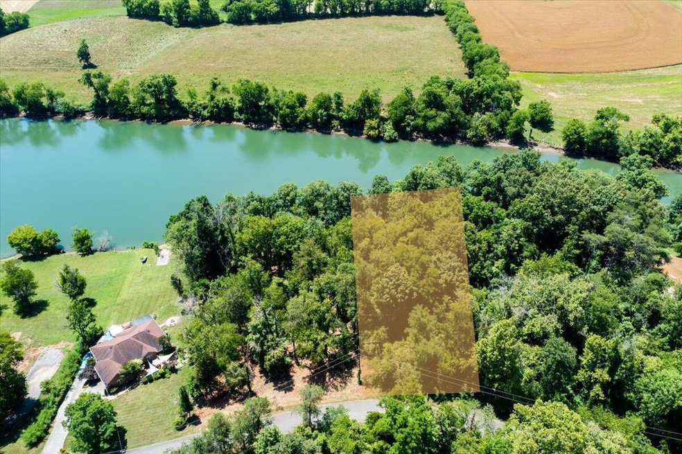 Outline Deep River Dr Lot 11 jpeg