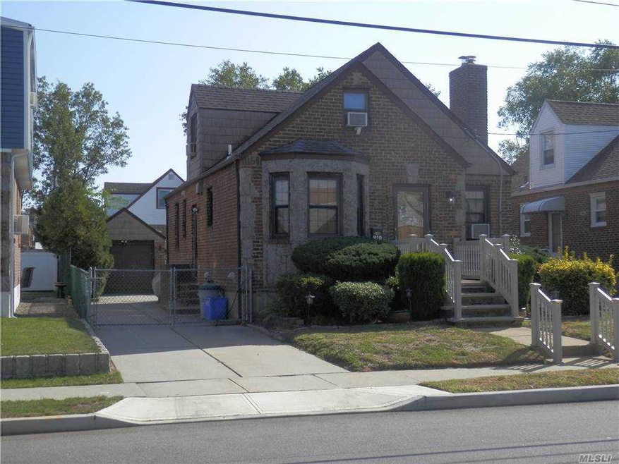 210 Ridge Ave, Valley Stream, NY 11581 - photo 1