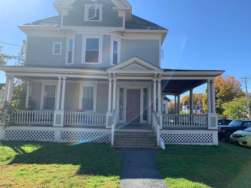 340 Summer St unit 2, Saint Johnsbury, VT 05819 - photo 1