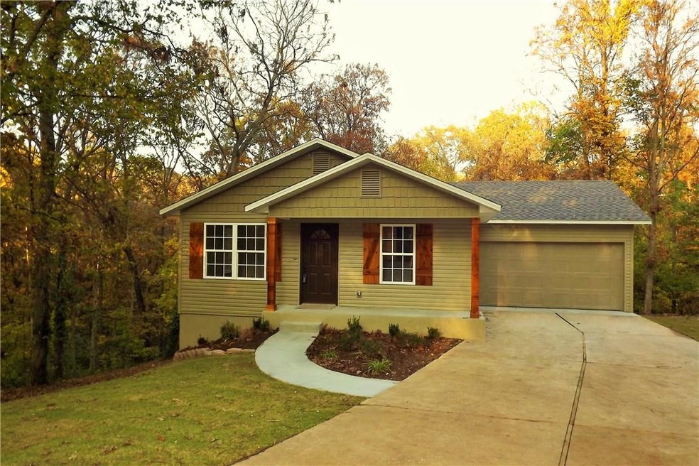 8 Daggett Ln, Bella Vista, AR 72715 - photo 1