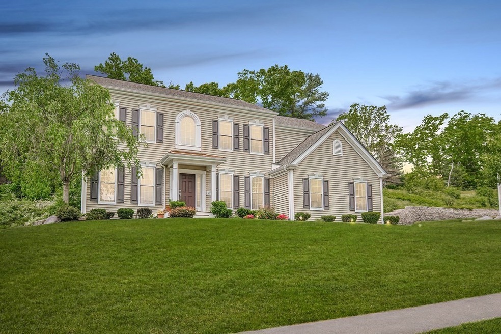 31 Farrington Ave, Wrentham, MA 02093 - photo 1