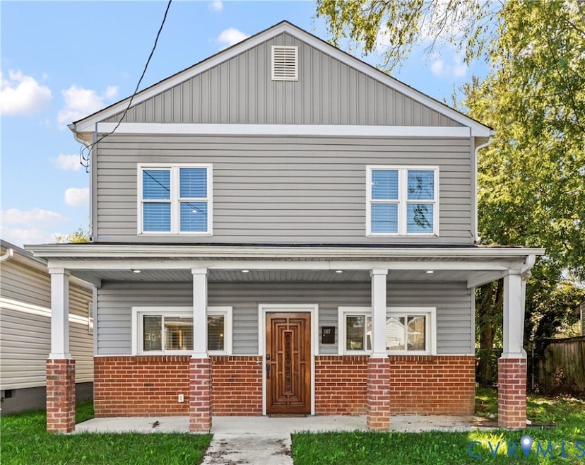 For Sale $379,950 • Co-Listing Agent