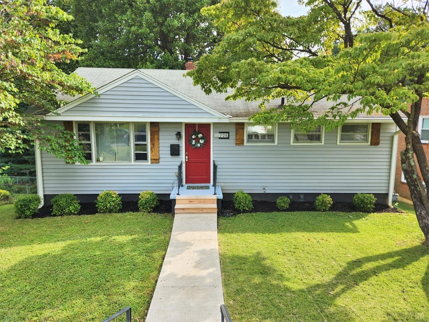 706 Crestwood Cir, Lynchburg, VA 24502 - photo 1