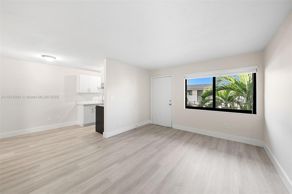 1330 W 29th St unit 29, Hialeah, FL 33012 - photo 1