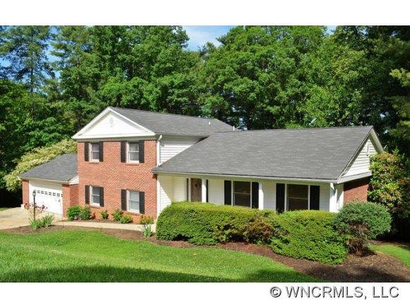 11 Gardenwood Dr, Asheville, NC 28803 - photo 1