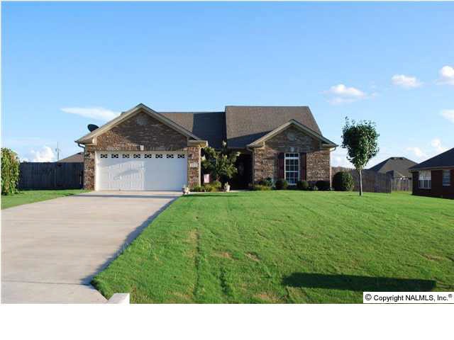 Welcome home to 208 Alder Ridge!