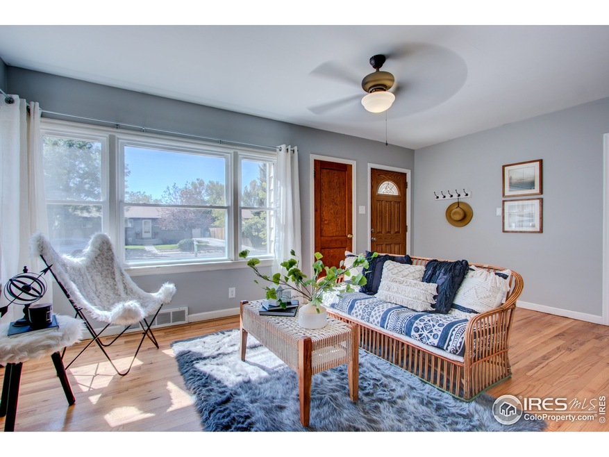 Adorable Bungalow with HW floors