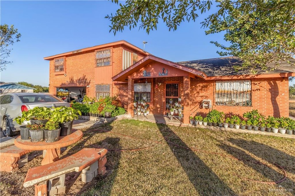 1000 N Mayberry Blvd, Alton, TX 78573 - photo 1