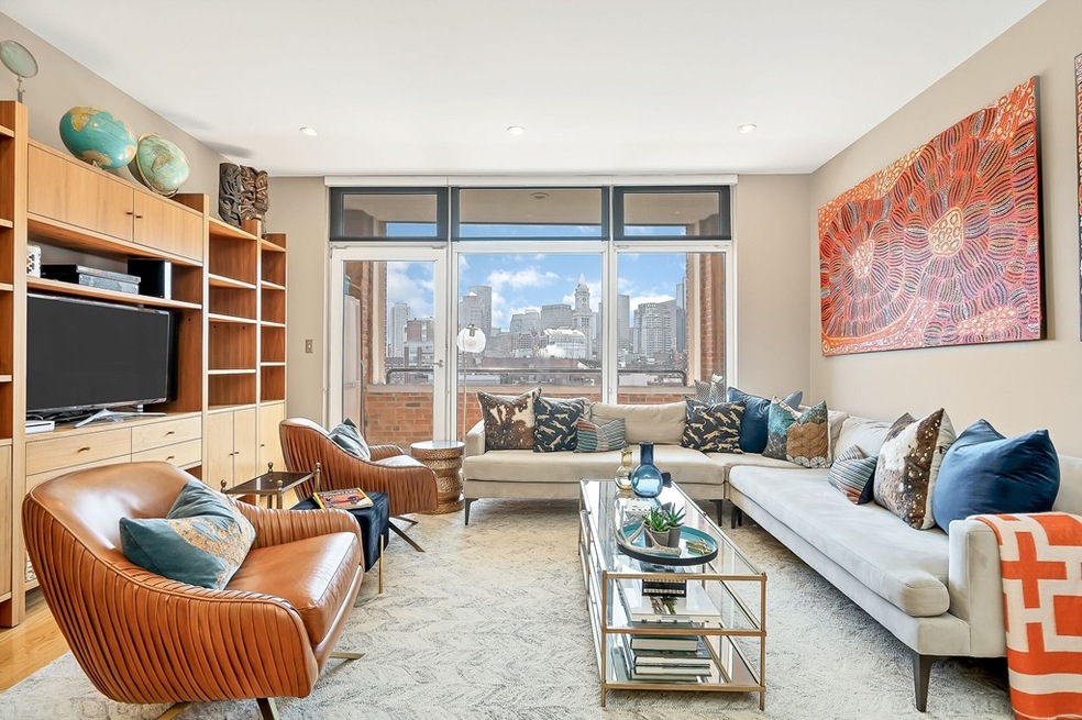 The Mariner Condominiums unit 605, Boston, MA 02109 - photo 1