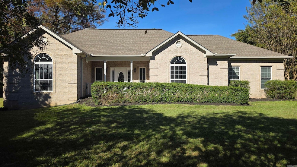 For Sale $319,900 • Co-Listing Agent