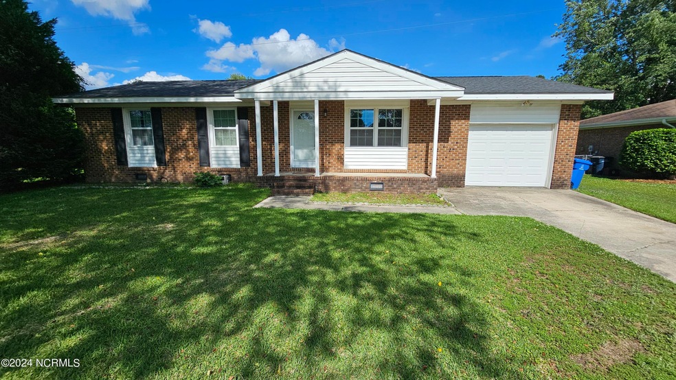 109 Valley Ct, Jacksonville, NC 28540 - photo 1