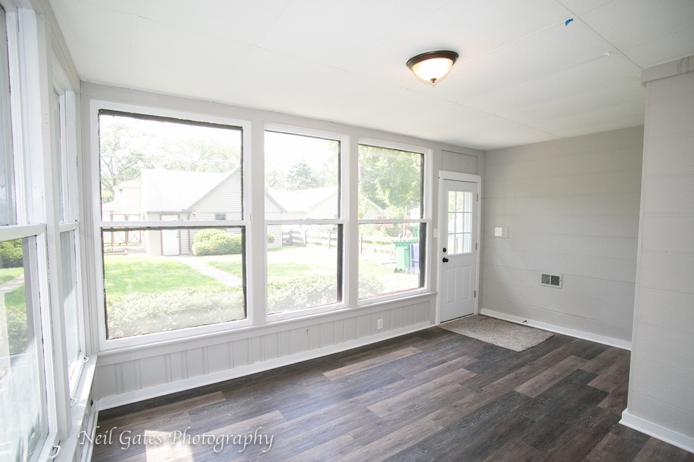 700 Manchester Ave, Westchester, IL 60154 - photo 1