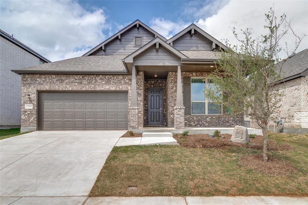 1319 Beach Blvd, Sherman, TX 75090 - photo 1