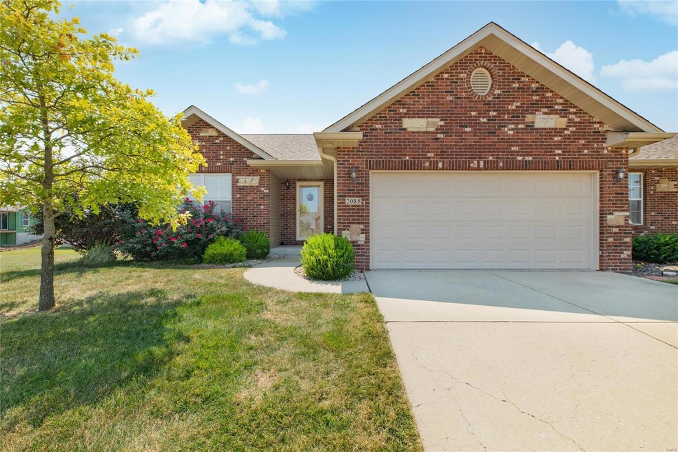 2088 Briarbend Ct, Maryville, IL 62062 - photo 1