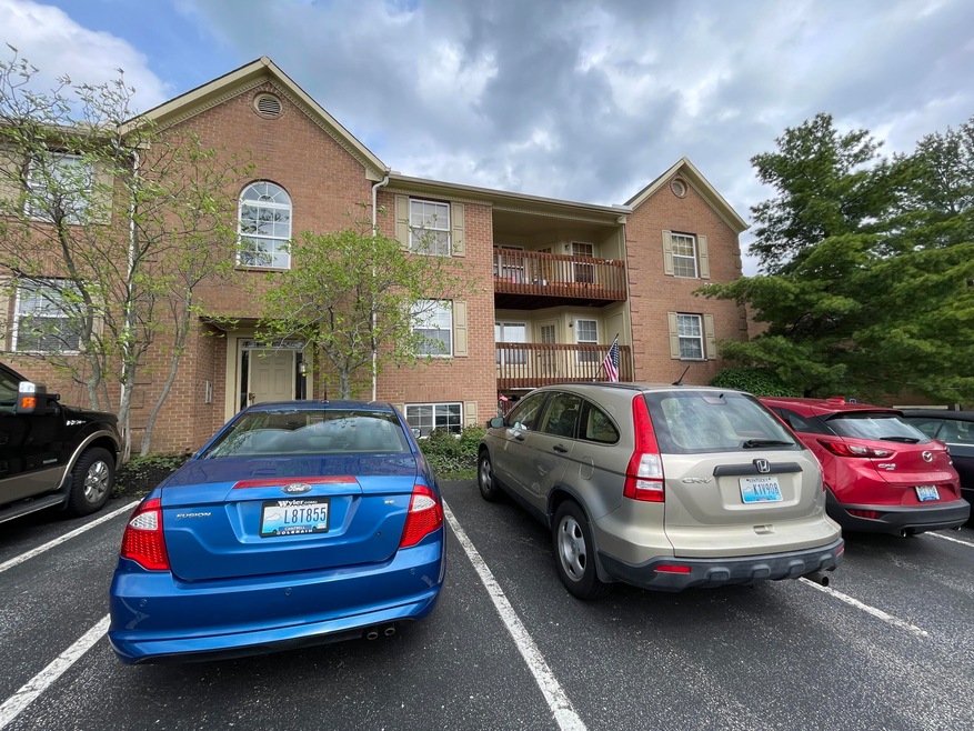 10 Meadow Ln unit 8, Highland Heights, KY 41076 - photo 1