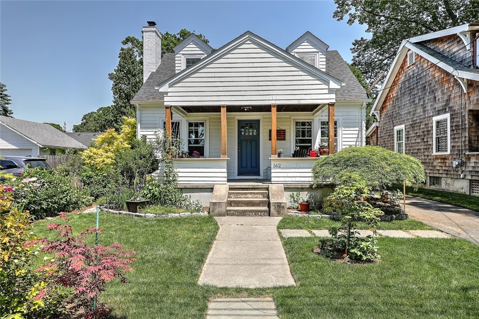 162 Terrace Ave, Riverside, RI 02915 - photo 1