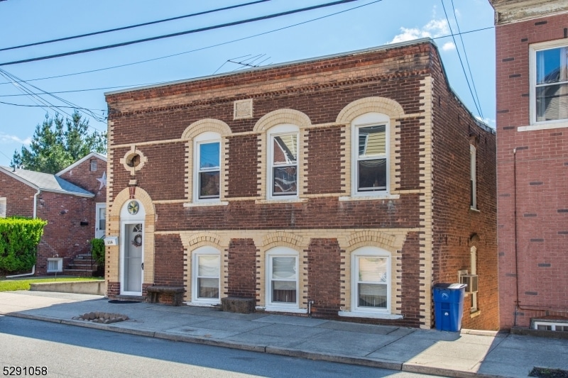 216 Corabelle Ave, Lodi, NJ 07644 - photo 1