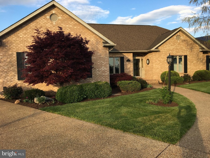 61 Bogey Ave, New Market, VA 22844 - photo 1