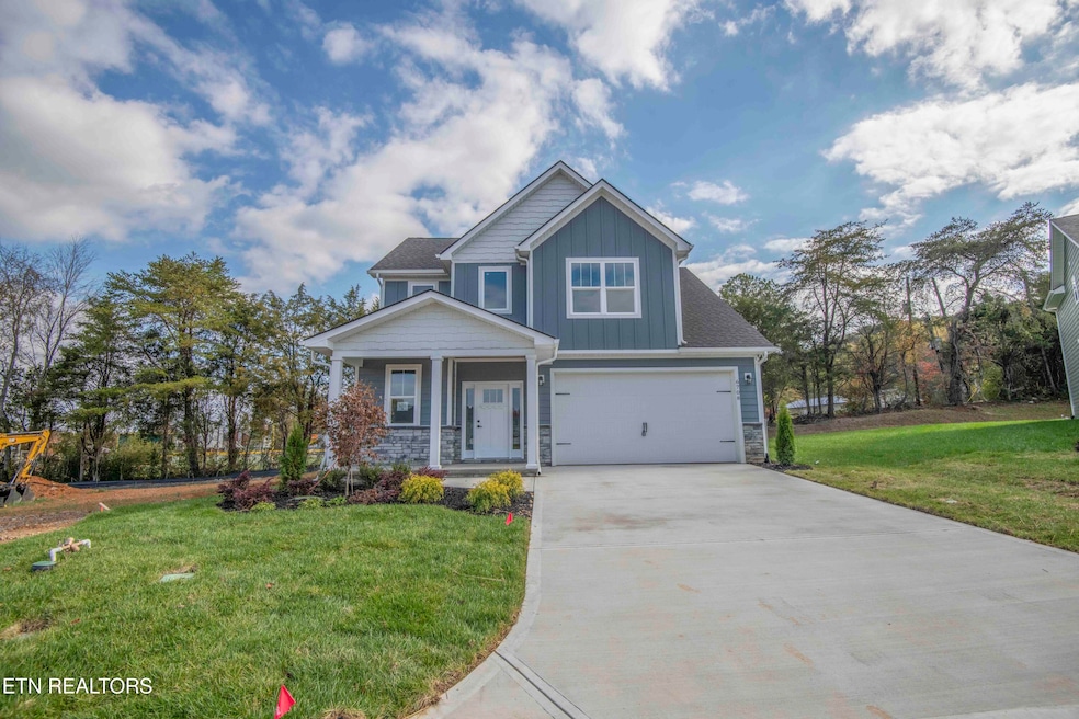 For Sale $519,900 • Co-Listing Agent