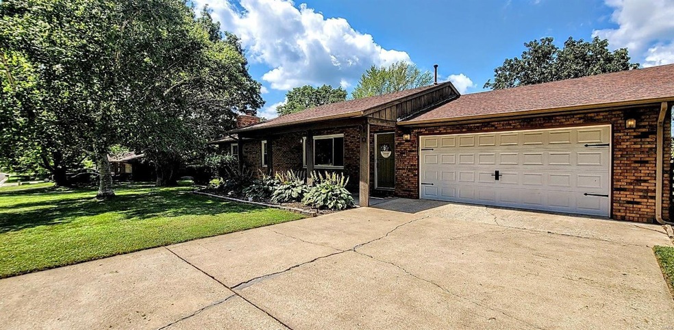 21 Gary Ave, Maryville, IL 62062 - photo 1