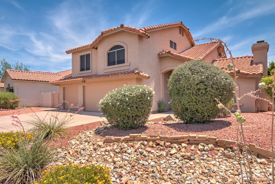 715 N Yucca St-1
