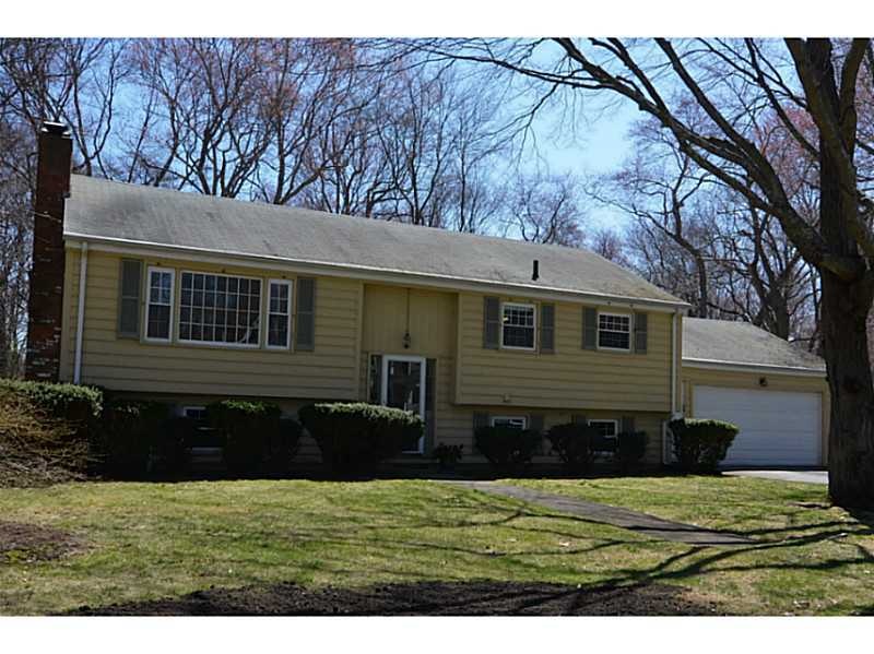 11 Rustwood Dr, Barrington, RI 02806 - photo 1