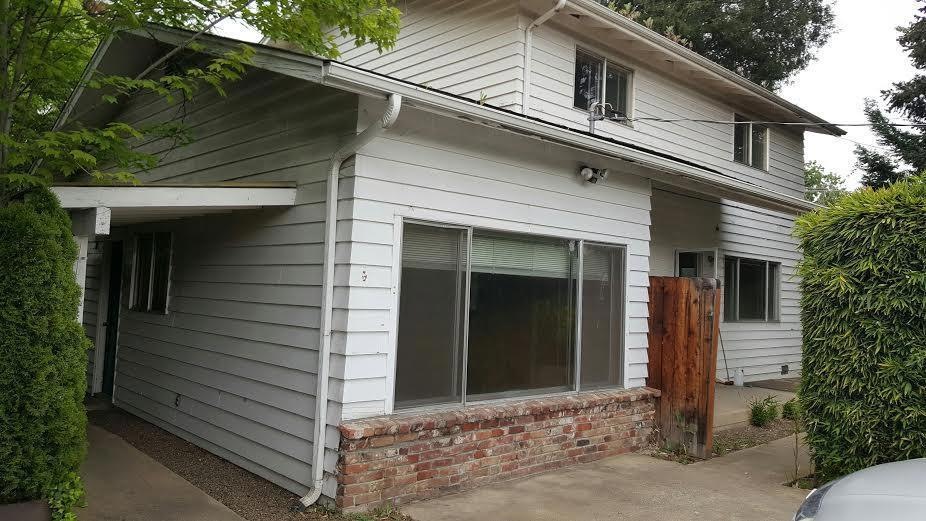 2445 E McAndrews Rd, Medford, OR 97504 - photo 1