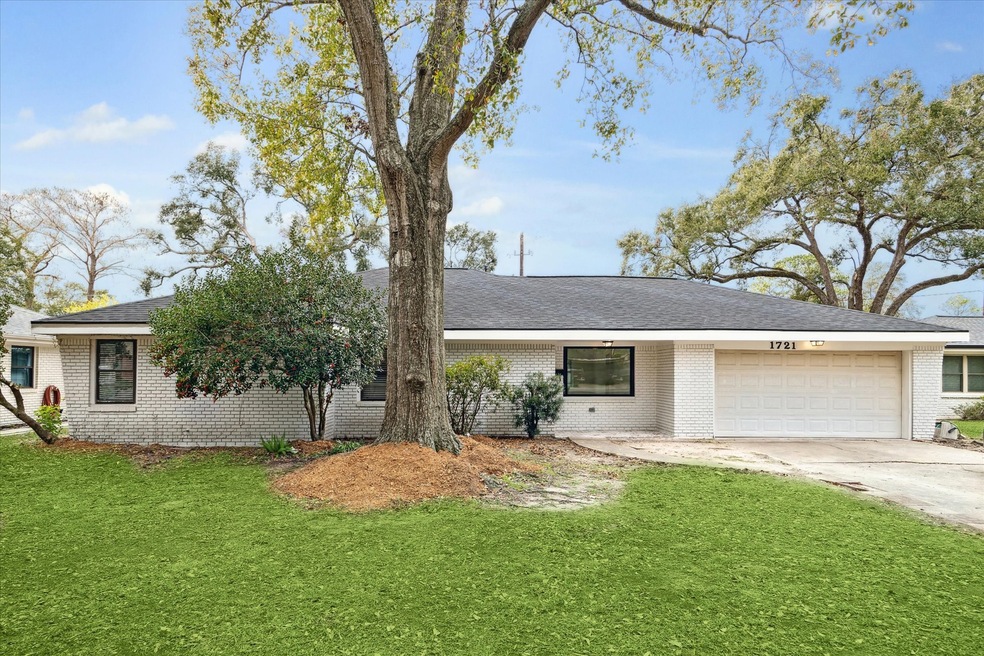1721 Hollister St, Houston, TX 77055 - photo 1