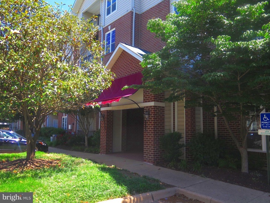 The Gates Of McLean unit 5111, McLean, VA 22102 - photo 1