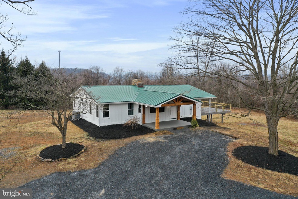 350 Potomac Ridge Ln, Berkeley Springs, WV 25411 - photo 1